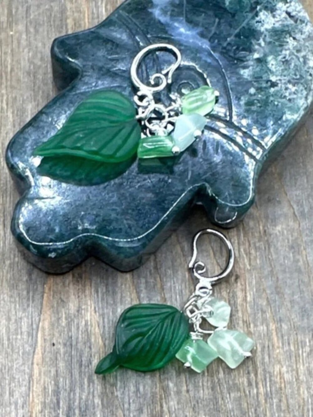 🍃 Fall Boho Leaf Glow — Green Frosted Chandelier Earrings